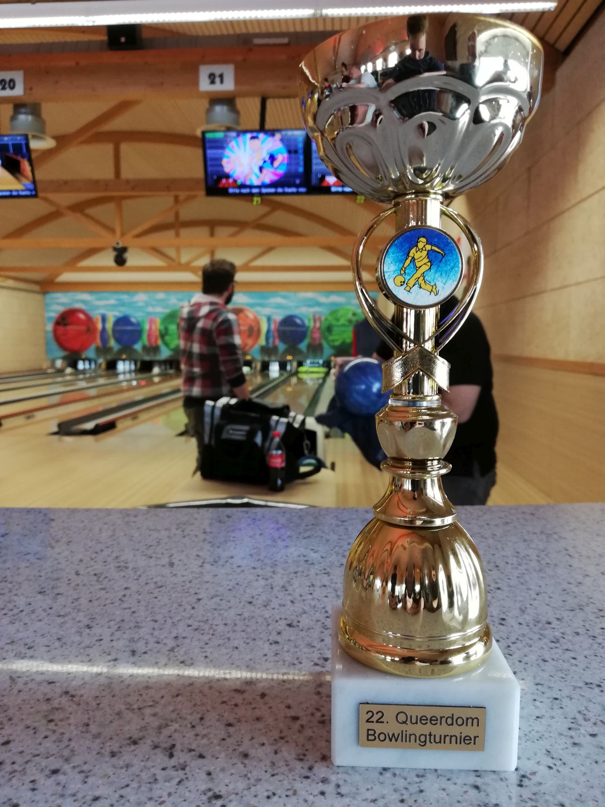 bowling_22_18.jpg