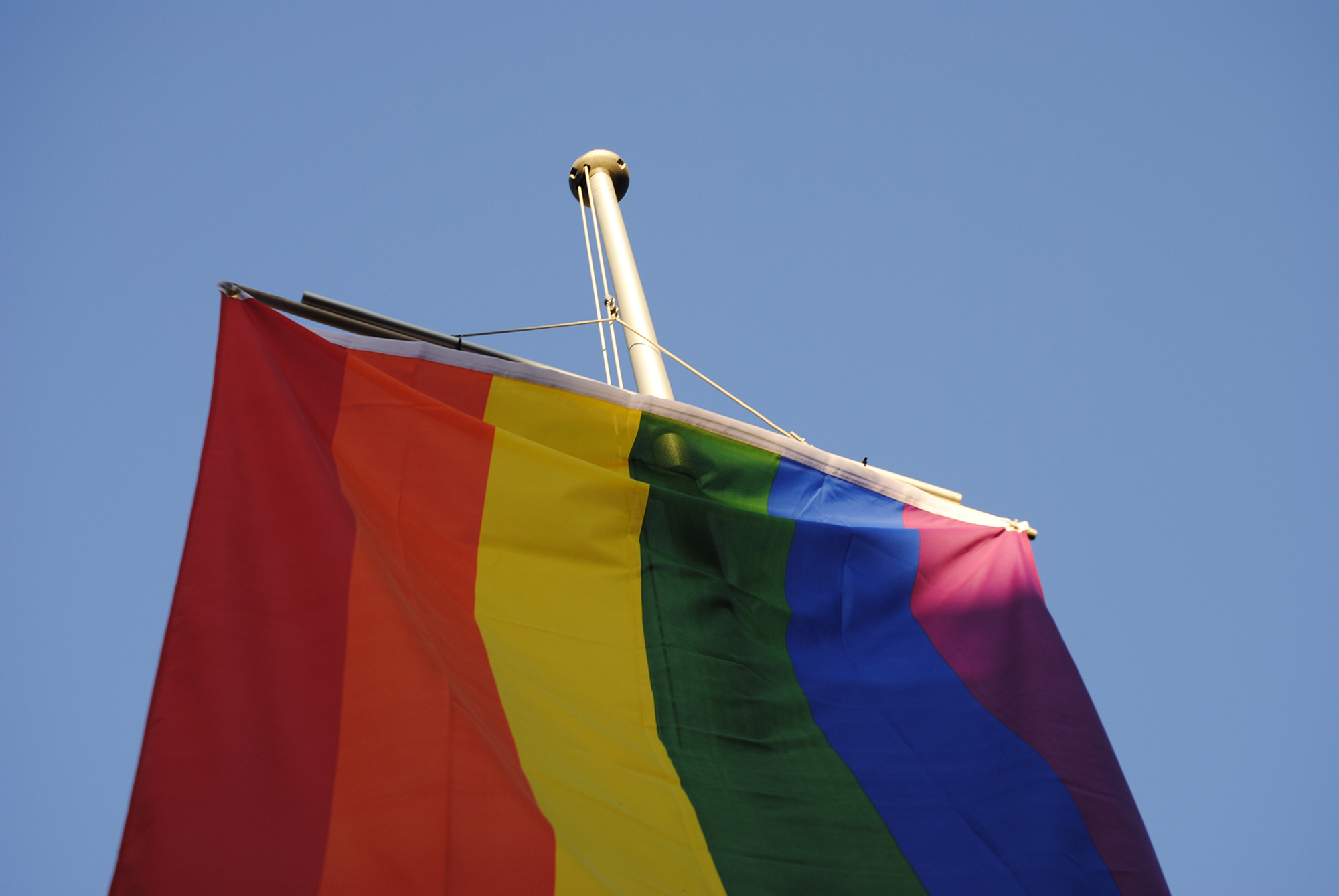 regenbogenflaggen_fronwagplatz_04.jpg
