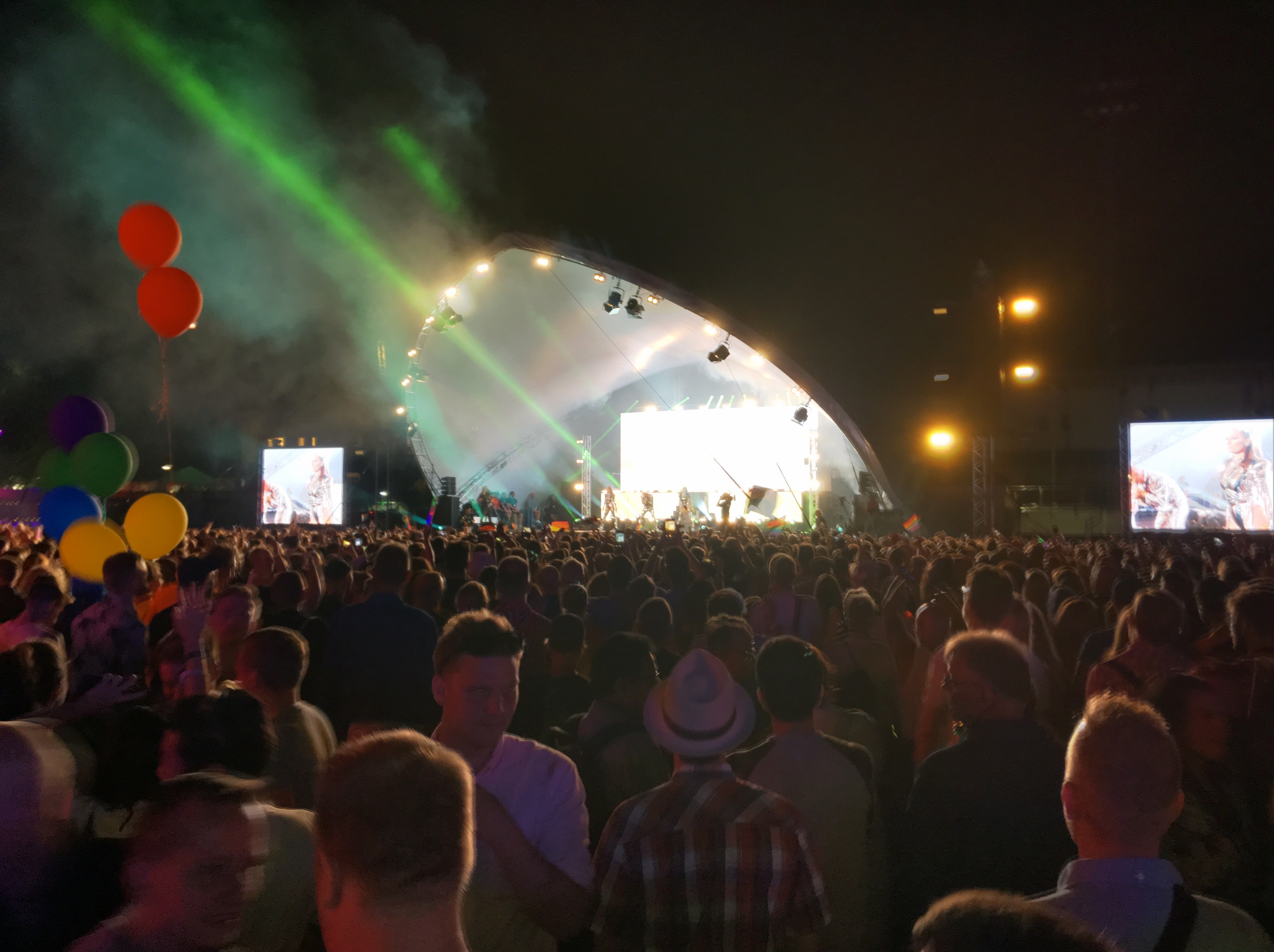 europride_stockholm_2018_12.jpg